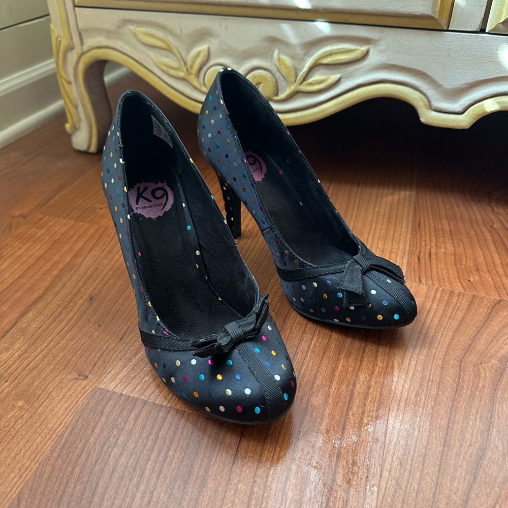 Gorgeous polka dot pumps - Picture 2 of 8